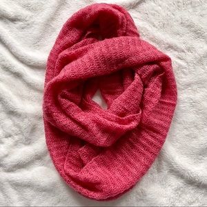 Forever 21 Pink Acrylic Knit Infinity Scarf